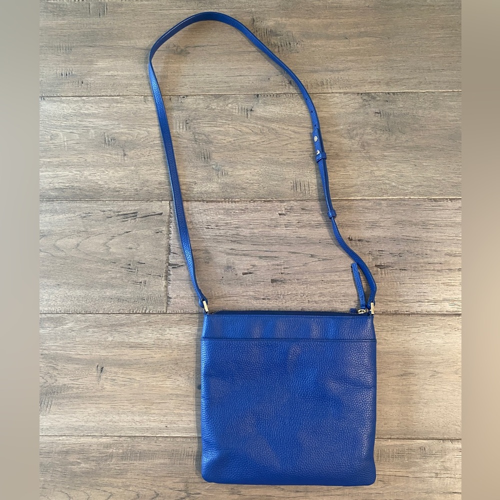 Cross-Body Bag! - Picture 2 of 5